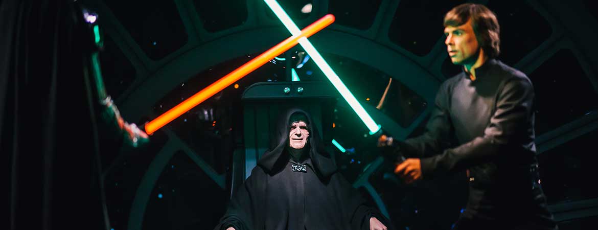 fiber optic lighting in madame tussauds star wars exhibition